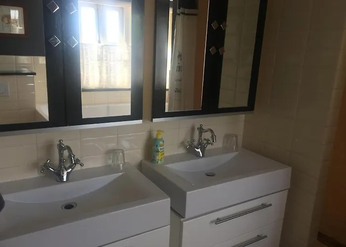 Bed & Breakfast Luc's Place, Jaccuzi, Waterbed 3*